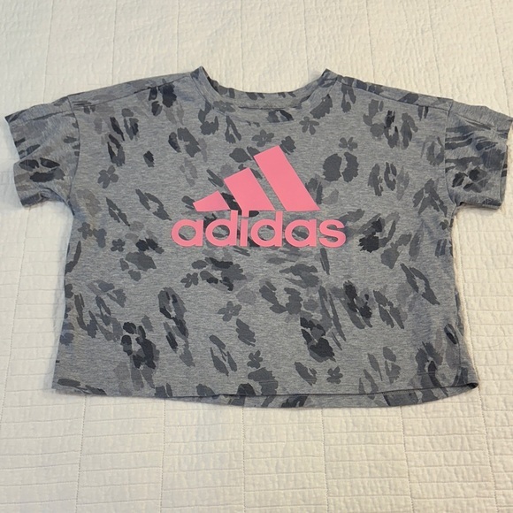 adidas Tops - Adidas Small Cropped Athletic T shirt workout Kids Leopard Watercolor